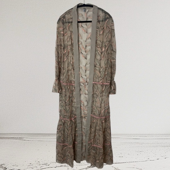 New Bl^nk NYC Embroidered Kimono One Size - Picture 1 of 8